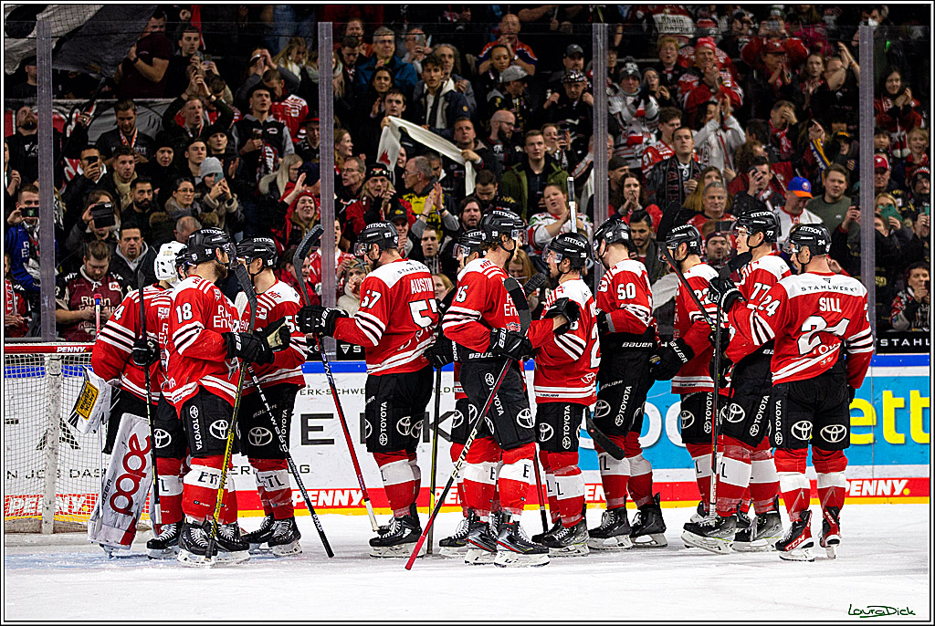 PENNY DEL; Koelner Haie- Loewen Frankfurt; Koeln, 18.12.2022